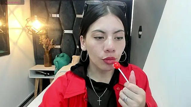 Abril Fox   online show from 05/19/26, 06:58