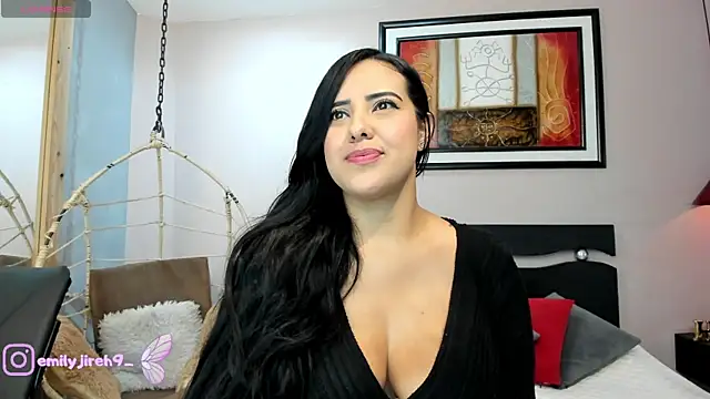 Snapshot of _Alice08_ chatting on 04/11/26, 02:10 Alice08 online show from 04/11/26, 02:10