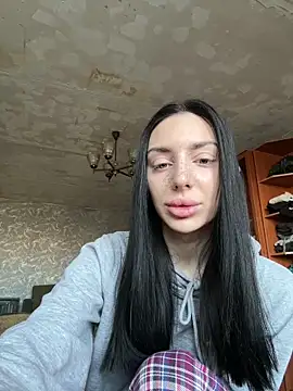 Snapshot of MishellKins chatting on 03/15/26, 12:33 MishellKins online show from 03/15/26, 12:33