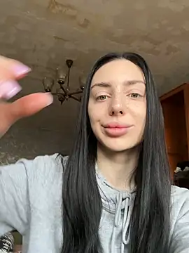 Snapshot of MishellKins chatting on 03/17/26, 10:29 MishellKins online show from 03/17/26, 10:29