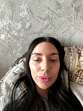 Snapshot of MishellKins chatting on 04/03/26, 08:56 MishellKins online show from 04/03/26, 08:56