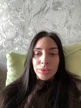 Snapshot of MishellKins chatting on 04/07/26, 11:43 MishellKins online show from 04/07/26, 11:43