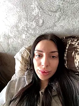 Snapshot of MishellKins chatting on 04/12/26, 09:03 MishellKins online show from 04/12/26, 09:03