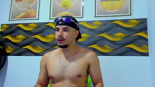 Leon Hotx online show from 03/18/26, 11:57