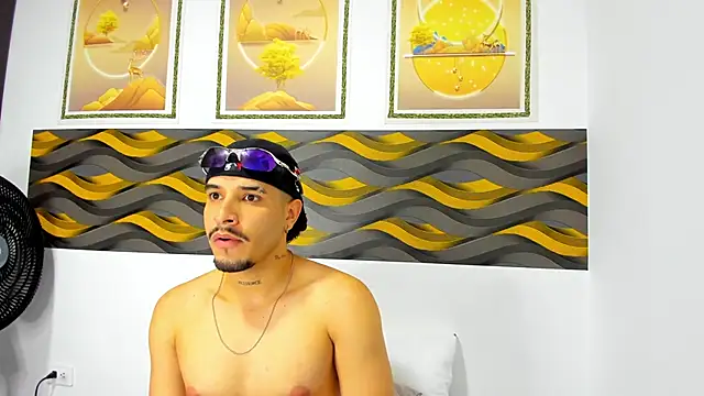 Leon Hotx online show from 04/10/26, 07:07