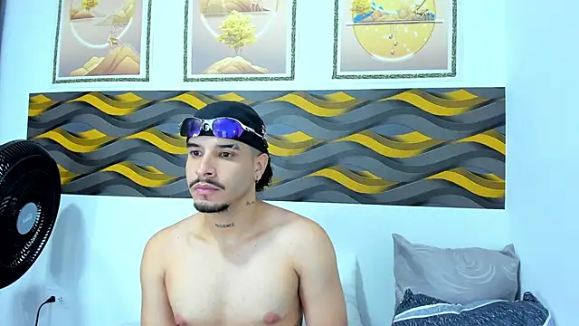 Leon Hotx online show from 04/16/26, 02:34