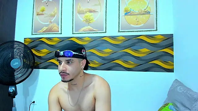 Leon Hotx online show from 05/08/26, 07:19