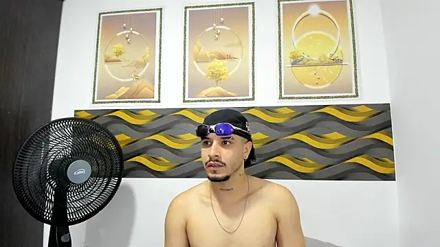 Leon Hotx online show from 05/27/26, 07:11