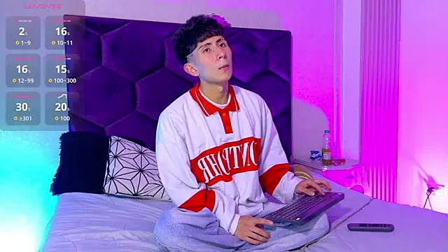 AndyJustgame  online show from 04/15/26, 04:19