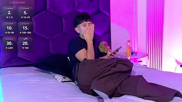 AndyJustgame  online show from 04/16/26, 04:24