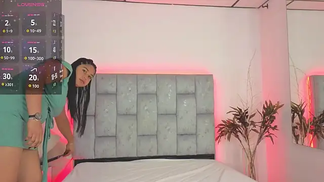 Snapshot of LexyJohnnes_ chatting on 03/20/26, 01:27 LexyJohnnes online show from 03/20/26, 01:27