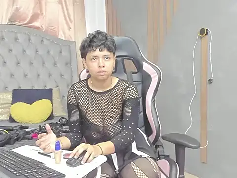 NikiEvanz online show from 03/18/26, 08:01