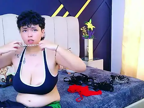 NikiEvanz online show from 03/23/26, 08:13