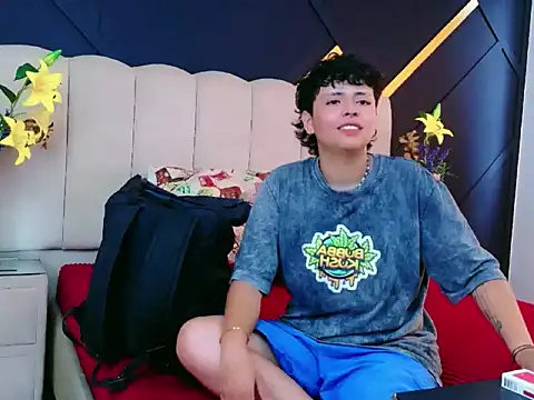 NikiEvanz online show from 04/07/26, 07:14