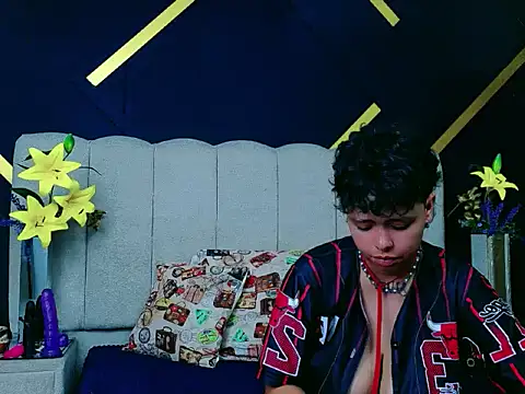 NikiEvanz online show from 04/13/26, 05:13