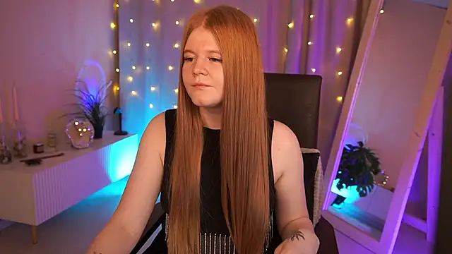 Snapshot of JessicaEmber chatting on 03/15/26, 01:39 JessicaEmber online show from 03/15/26, 01:39