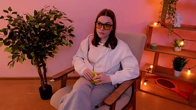 Snapshot of MaraBrookfieId chatting on 03/13/26, 09:05 MaraBrookfieId online show from 03/13/26, 09:05