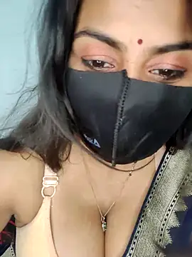 Snapshot of hot8178 chatting on 04/04/26, 08:23 hot8178 online show from 04/04/26, 08:23