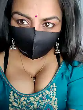 Snapshot of hot8178 chatting on 04/13/26, 04:56 hot8178 online show from 04/13/26, 04:56