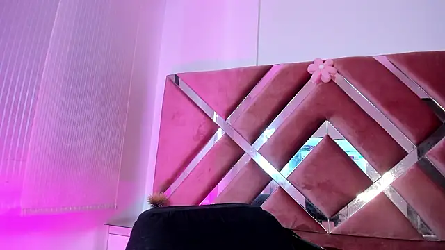 Zoe Evaanss  online show from 03/27/26, 07:57