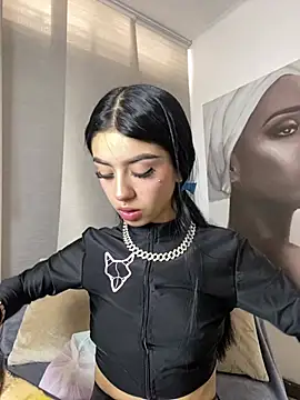 Snapshot of afrodita_pinkk chatting on 03/25/26, 03:18 afrodita pinkk online show from 03/25/26, 03:18