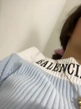 Snapshot of LINDA_EF chatting on 04/06/26, 12:39 LINDA EF online show from 04/06/26, 12:39