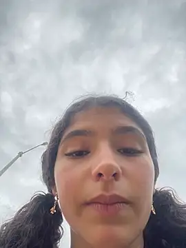 LINDA EF online show from 05/16/26, 12:37