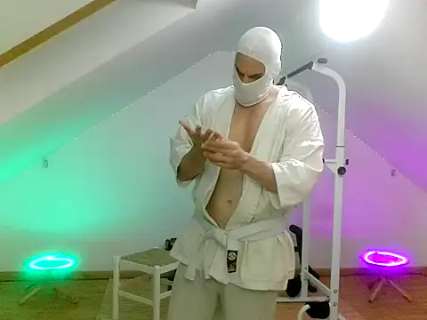 NinjaLaser online show from 04/18/26, 07:40