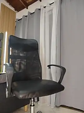 Oliver bigblack cock online show from 05/11/26, 06:27