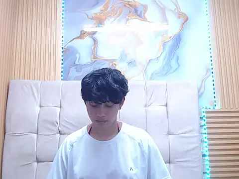 Snapshot of mauren_icarus chatting on 03/13/26, 08:37 mauren icarus online show from 03/13/26, 08:37