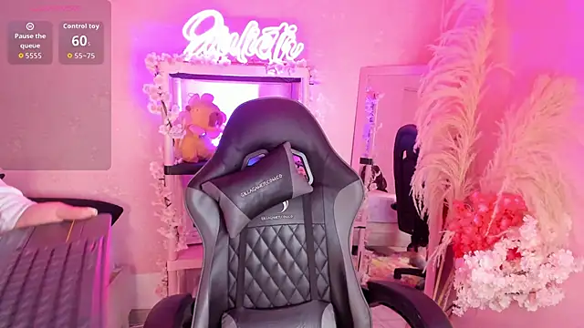 Snapshot of Julieth_Caandy chatting on 03/24/26, 11:48 Julieth Caandy online show from 03/24/26, 11:48