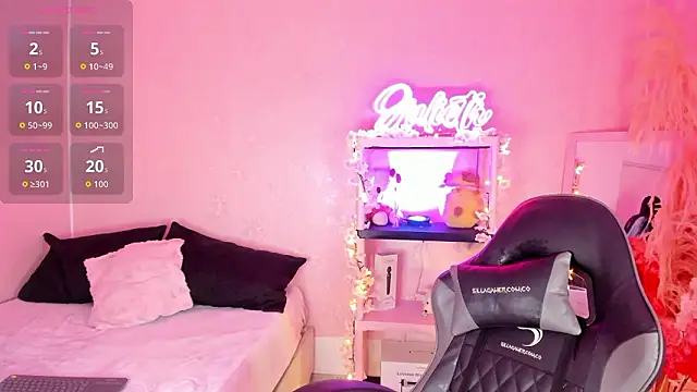 Snapshot of Julieth_Caandy chatting on 03/27/26, 11:43 Julieth Caandy online show from 03/27/26, 11:43