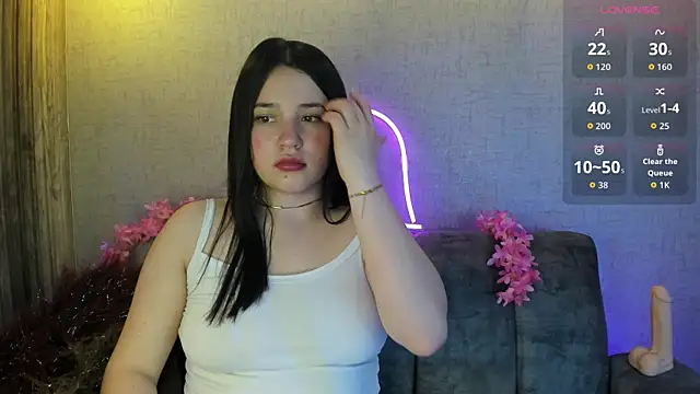 Julieth Caandy online show from 05/15/26, 12:01
