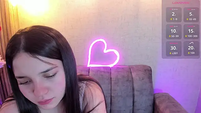 Julieth Caandy online show from 05/17/26, 11:28