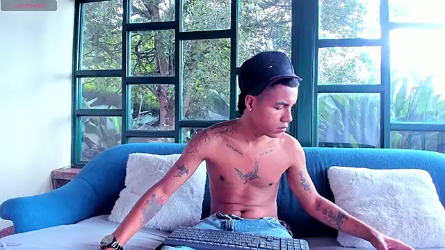 StivennCardona online show from 03/26/26, 01:38