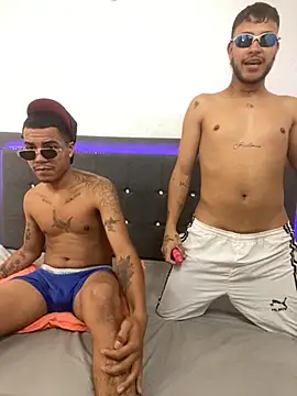 StivennCardona online show from 04/13/26, 08:58