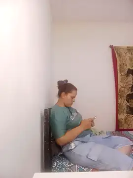 antonelared18 online show from 04/11/26, 02:05