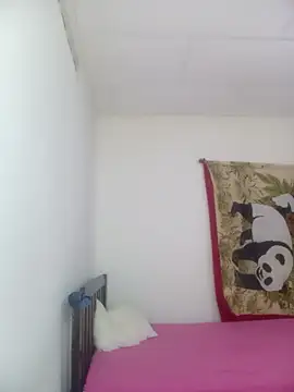 antonelared18 online show from 04/16/26, 02:23