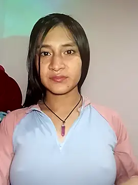 KarolaMendez online show from 07/15/26, 09:42