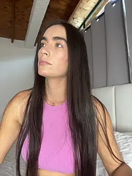 Snapshot of Evacrox chatting on 04/15/26, 06:48 Evacrox online show from 04/15/26, 06:48