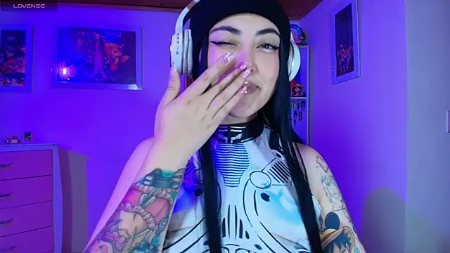 Nanachi uwu online show from 04/15/26, 02:40