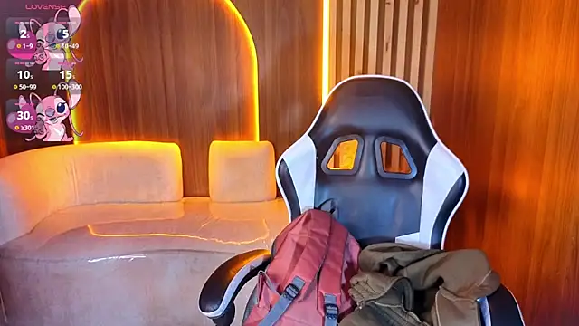 Lia queen tx online show from 04/11/26, 02:49