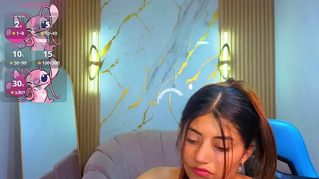 Lia queen tx online show from 04/15/26, 04:08