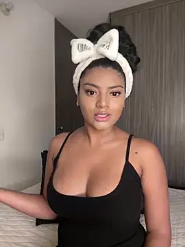 karlymonroe online show from 03/18/26, 10:02