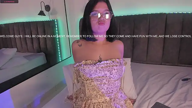 selena  smith1 online show from 04/14/26, 03:34