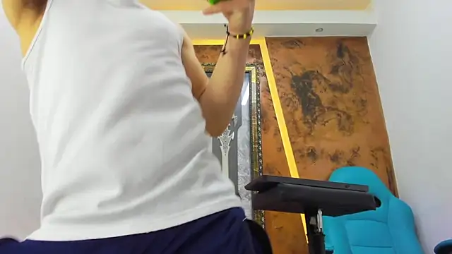 Snapshot of Jhotonex2 chatting on 03/30/26, 03:40 Jhotonex2 online show from 03/30/26, 03:40