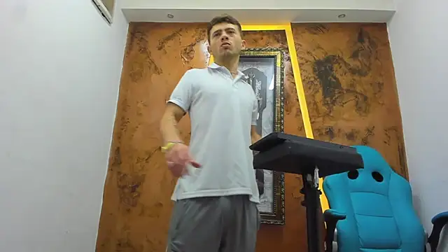 Snapshot of Jhotonex2 chatting on 04/05/26, 12:02 Jhotonex2 online show from 04/05/26, 12:02