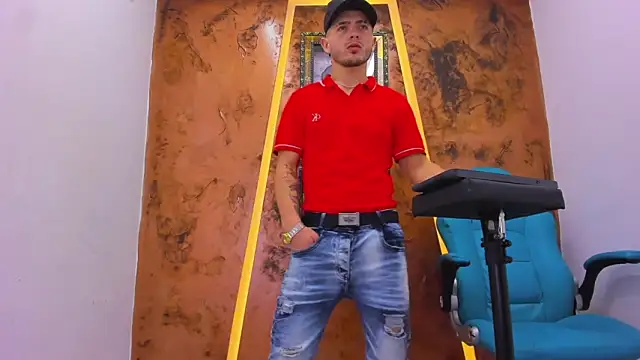 Snapshot of Jhotonex2 chatting on 04/15/26, 03:46 Jhotonex2 online show from 04/15/26, 03:46