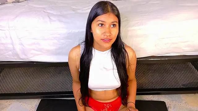 TaniaTaylor   online show from 03/12/26, 02:01