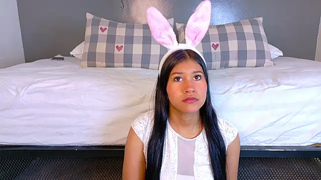 TaniaTaylor   online show from 03/14/26, 11:48